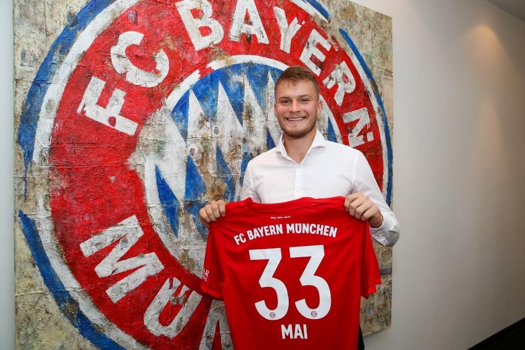 Lukas Mai renovó con el Bayern para marcharse cedido. Twitter/FCBayern