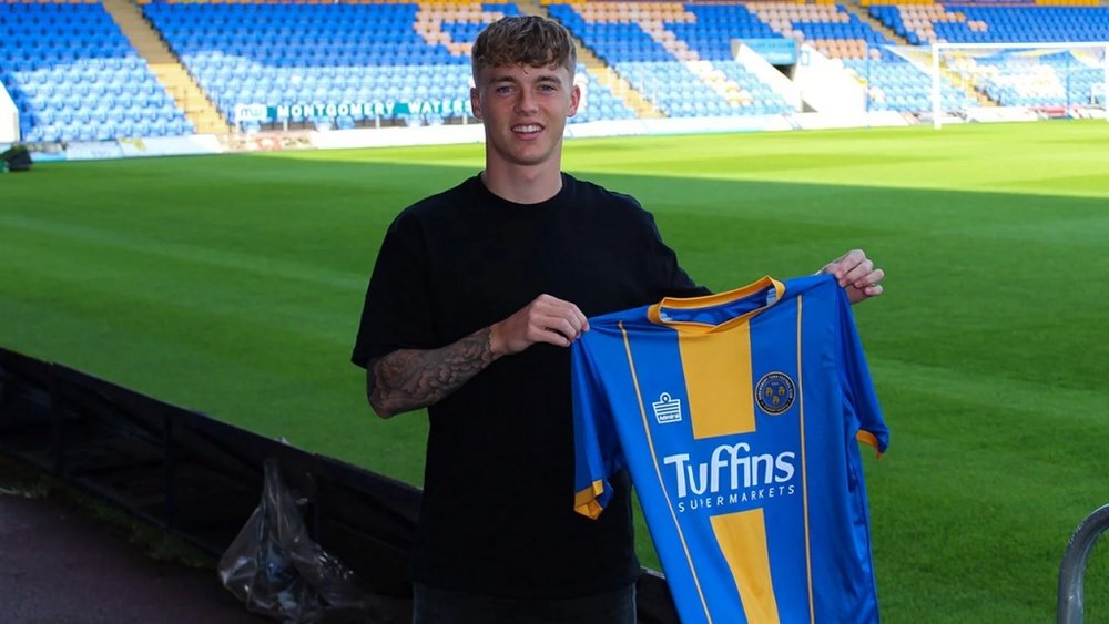 El Chelsea cede a McCornick al Shrewsbury Town. Twitter/shrewsweb
