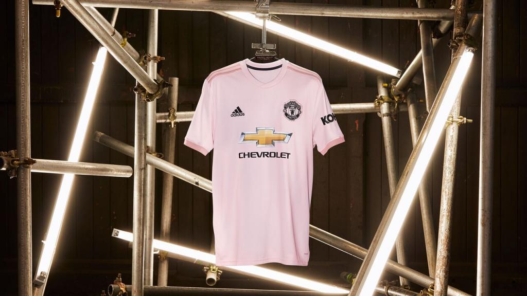 Manchester United dévoile son maillot extérieur