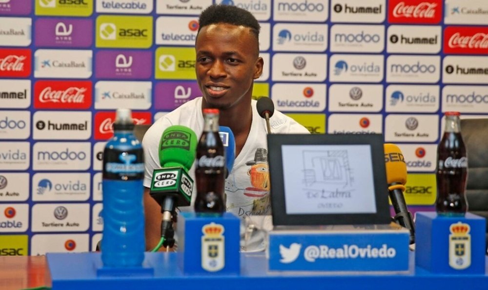 Mamadou Koné compareció en rueda de prensa y analizó la actualidad del Oviedo. RealOviedo