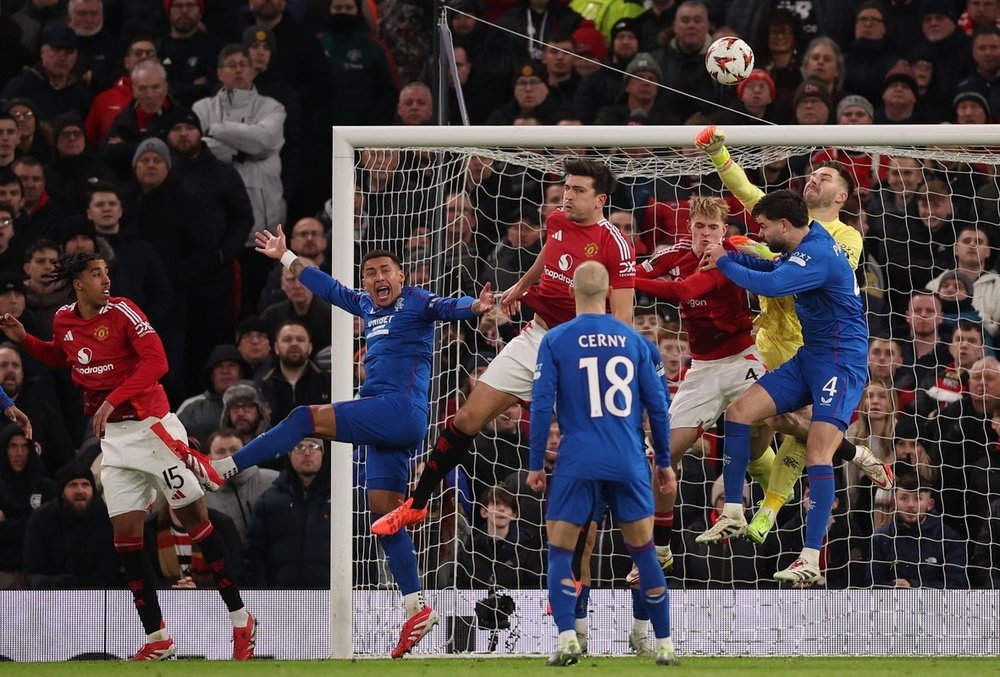 Man Utd took the lead against Rangers with an own goal from Butland. EFE
