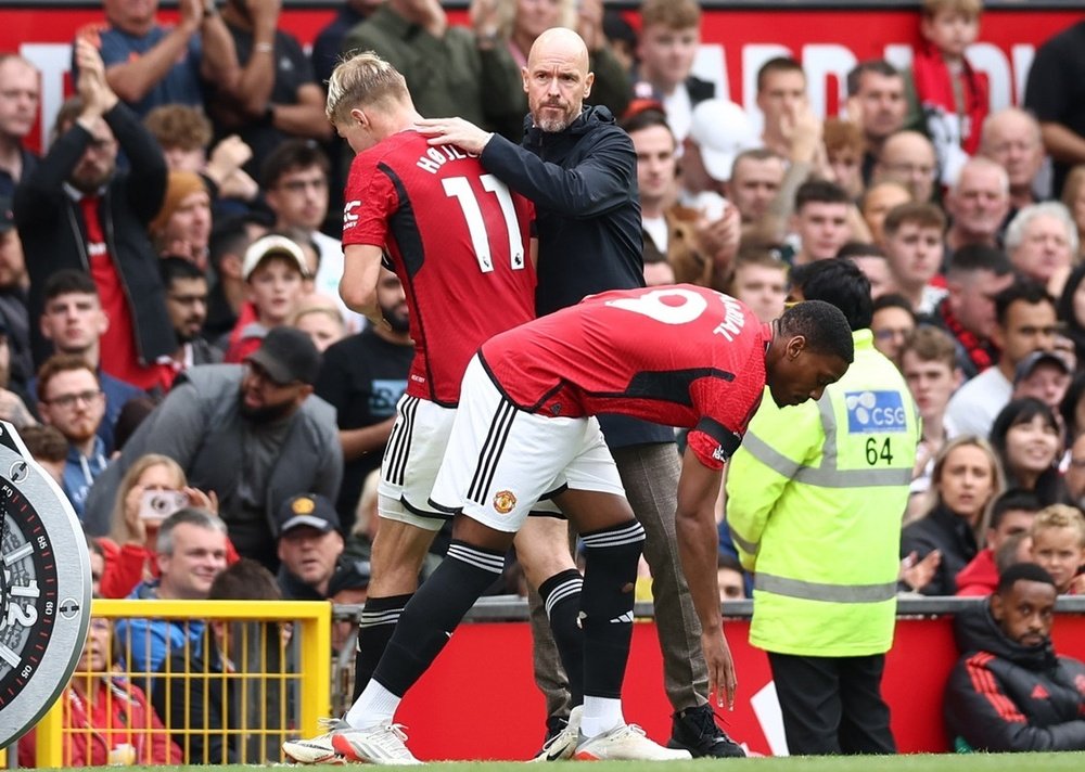 Maguire will miss Man Utd's UCL clash Bayern Munich. EFE