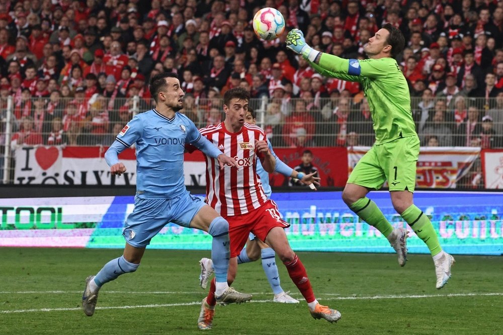 Union Berlin puso en peligro la tercera plaza. EFE
