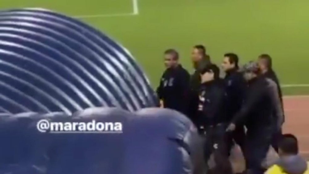 Maradona a vu carton rouge. Twitter/SC_ESPN