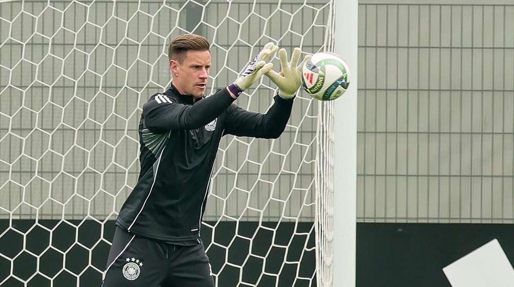 Ter Stegen will now begin a period of rehabilitation. EFE