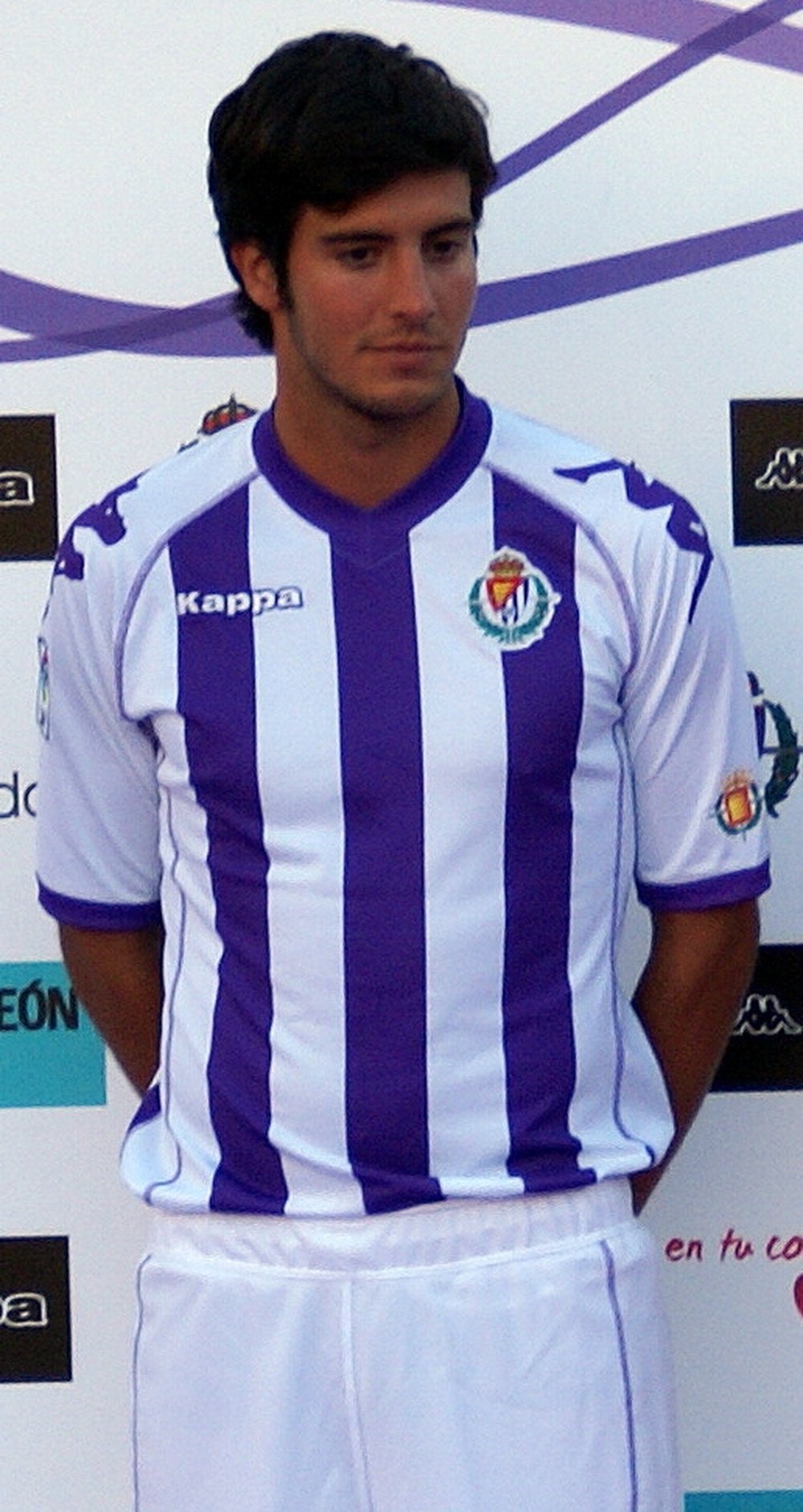Marc Valiente, nuevo jugador del Maccabi Haifa, durante la presentación de la camiseta del Valladolid en 2011. Rastrojo.