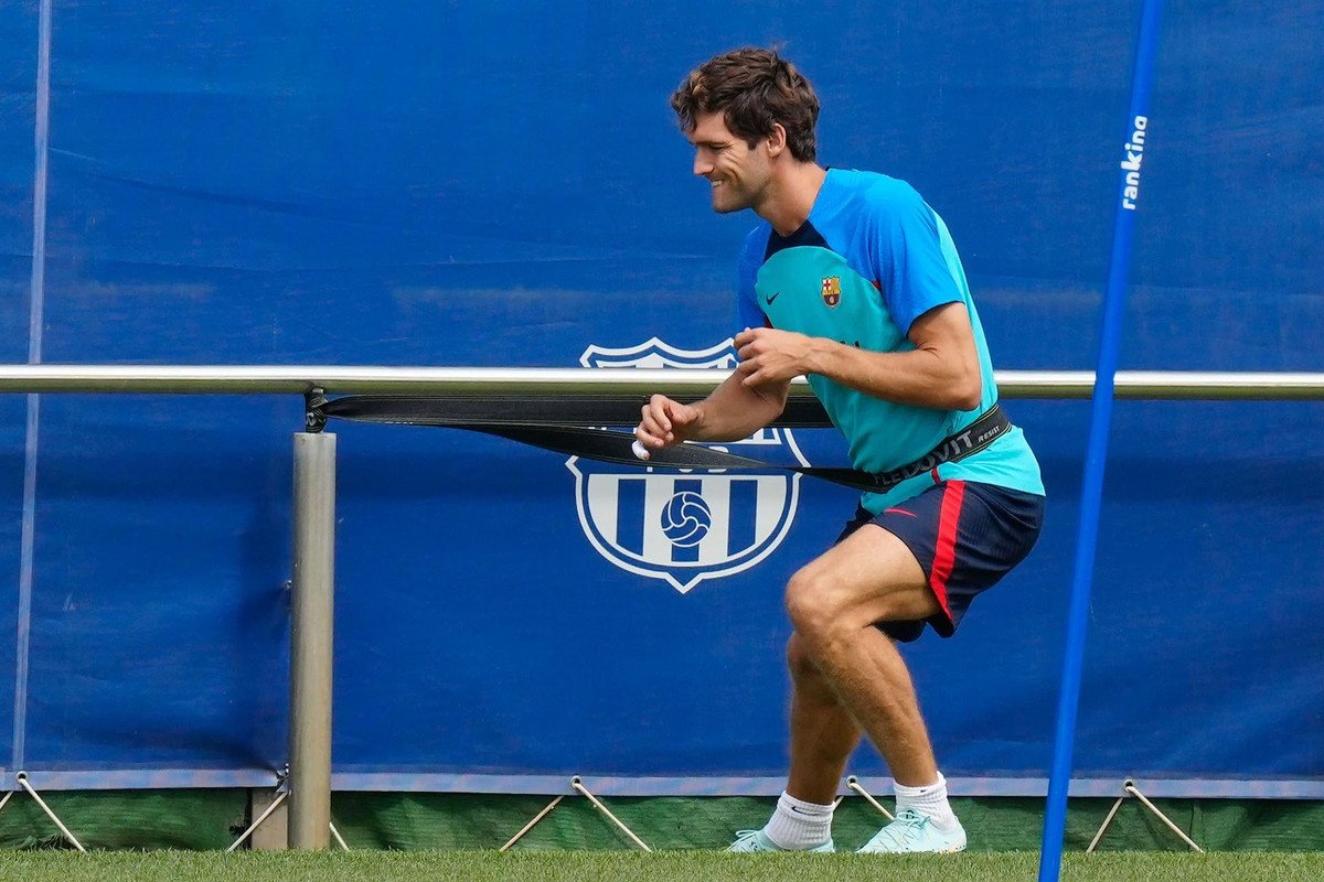 Marcos Alonso trained on Saturday. EFE
