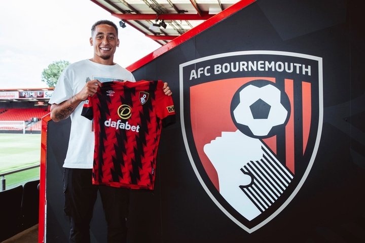 Bournemouth signe Tavernier. AFCBournemouth