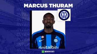A Inter de Milão oficializou a contratação do atacante Marcus Thuram. O jogador francês assina pelas próximas cinco temporadas.