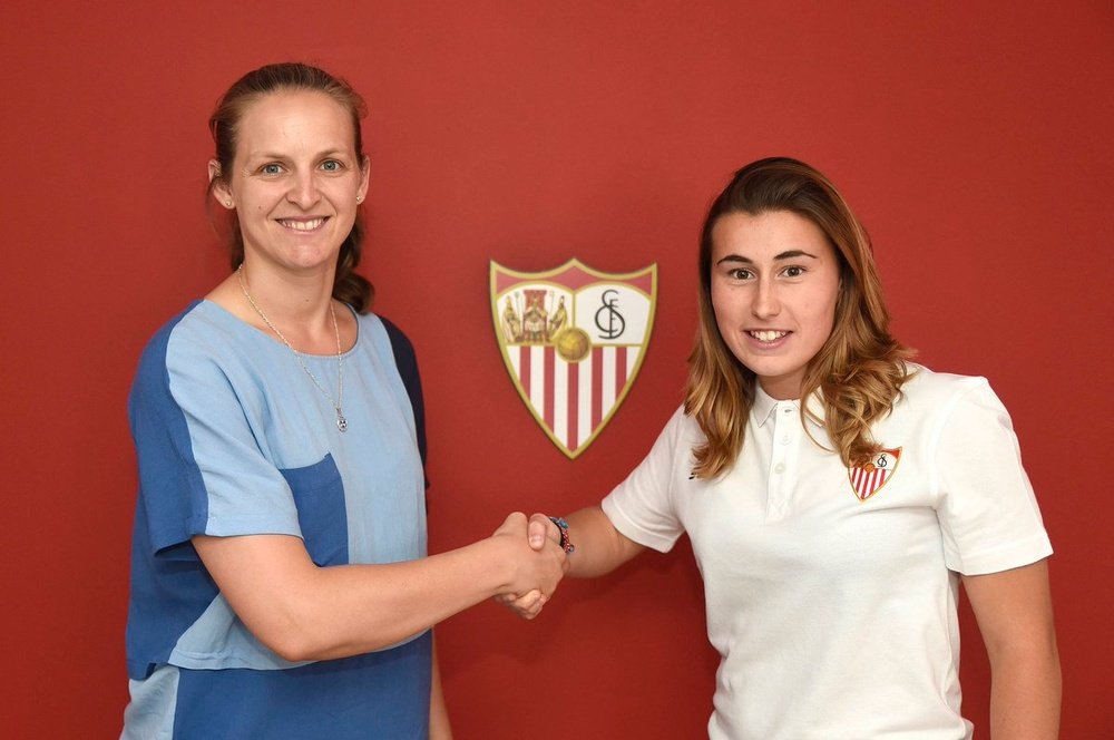 María Bores, nueva jugadora del Sevilla. SevillaFCFem