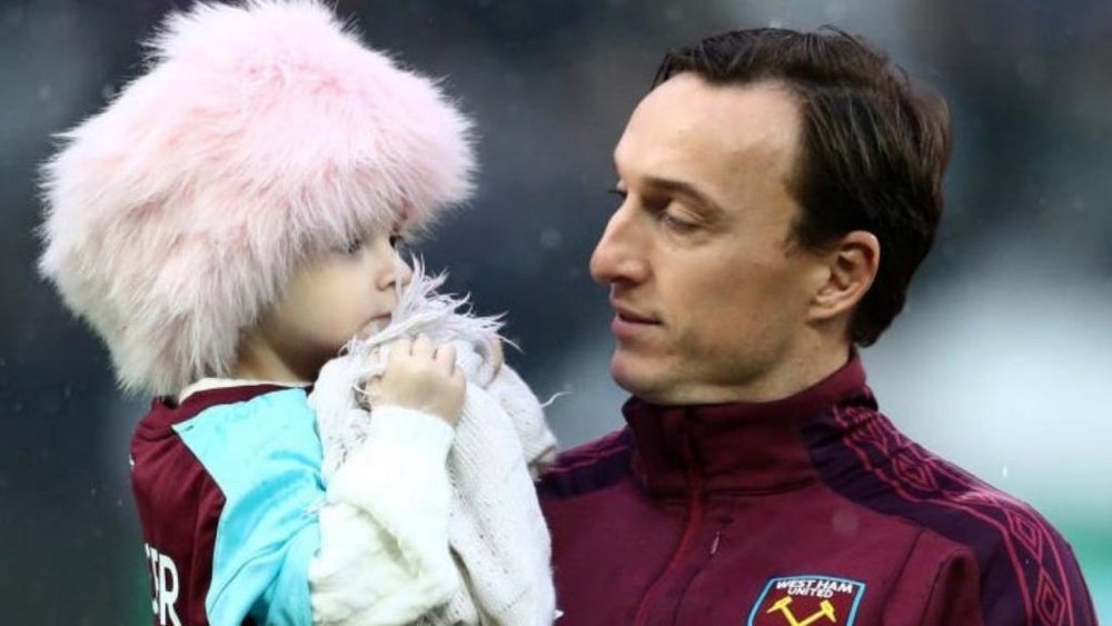 La pequeña Isla Caton superó su enfermedad. WestHam