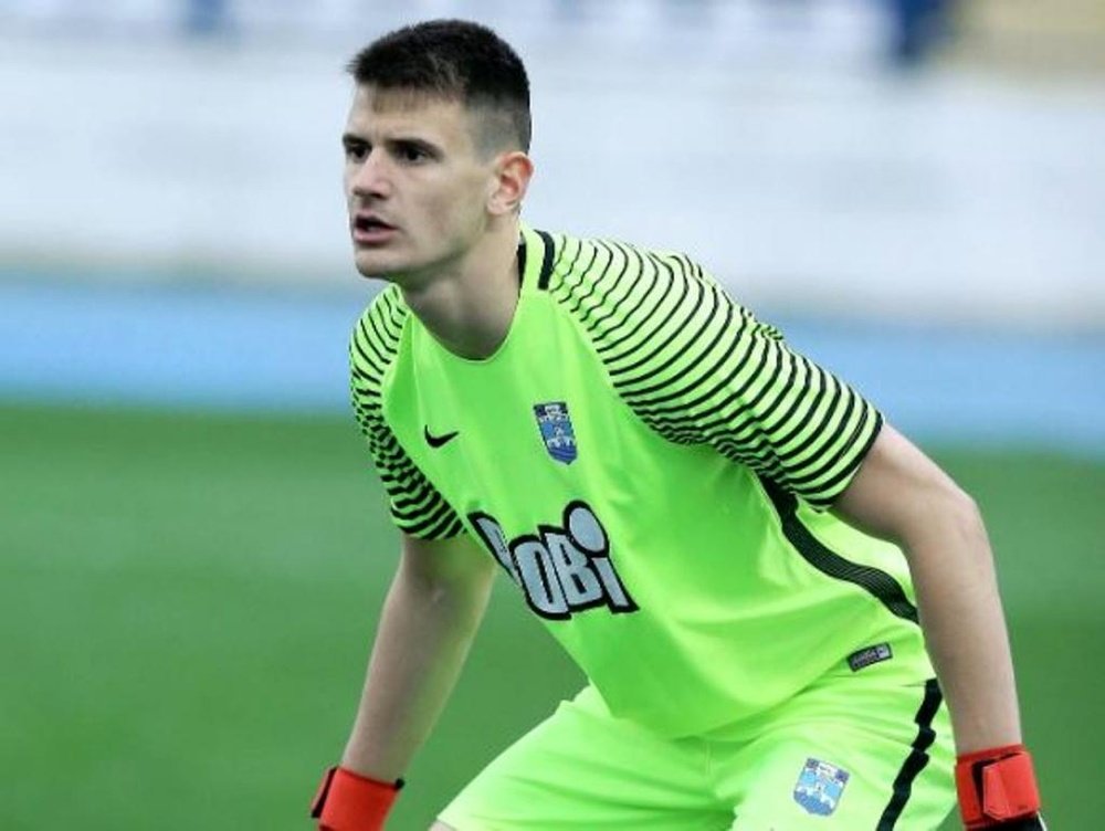 El Tottenham se lanza a por un nuevo portero. Twitter/NKOsijek