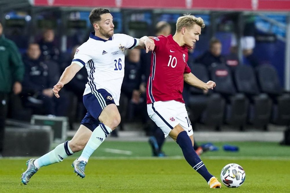 Odegaard se lesionó con Noruega. EFE