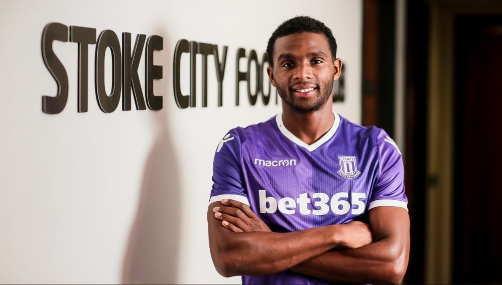 Martina made 28 appearances for Everton last season. Twitter/stokecity