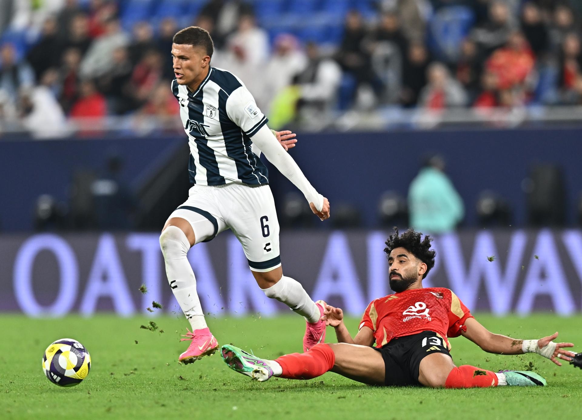 Pachuca salió vencedor de la semifinal de la Copa Intercontinental ante el Al Ahly en los penaltis (6-5) y se citó con el Real Madrid en la final del torneo. Además, el conjunto mexicano, con su victoria, conquistó la FIFA Copa Challenger.