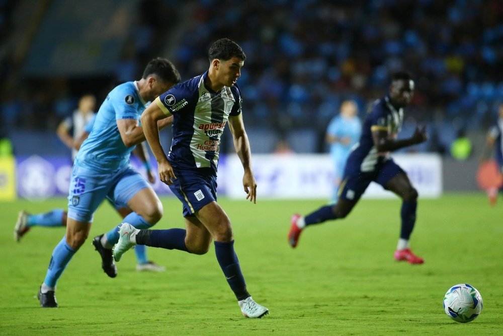 Los de Néstor Gorosito ganaron 1-2 a Deportes Iquique. EFE
