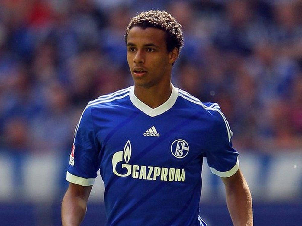 Klopp Sigue De Cerca A Joel Matip Defensa Del Schalke Klopp Sigue De Cerca A Joel Matip Defensa Del Schalke