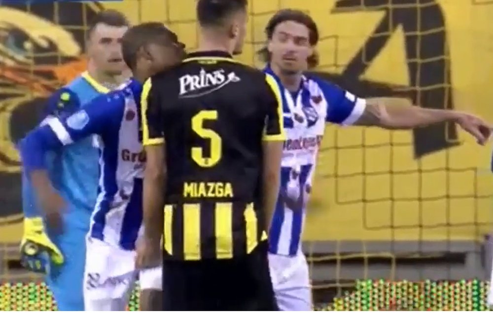 Miazga was been fined by Vitesse for squeezing Dumfries' groin. Youtube