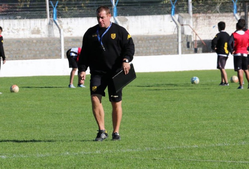 Mauricio Nosei ha sido nombrado como nuevo entrenador del Santamarina. ElEco