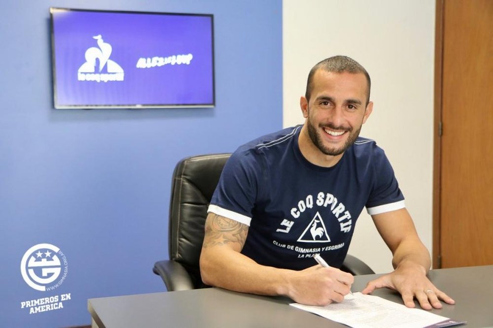 Guevgeozián ya ha firmado su nuevo contrato con Gimnasia. Twitter/Gimnasia