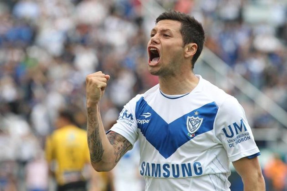 Mauro Zárate regresa a Vélez Sarsfield. EFE/Archivo