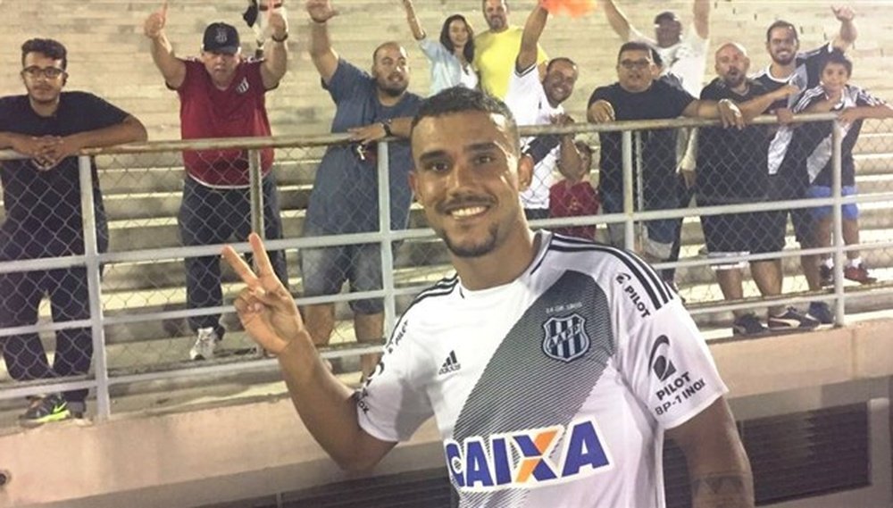Maxwell apunta a Sport Recife. PontePreta