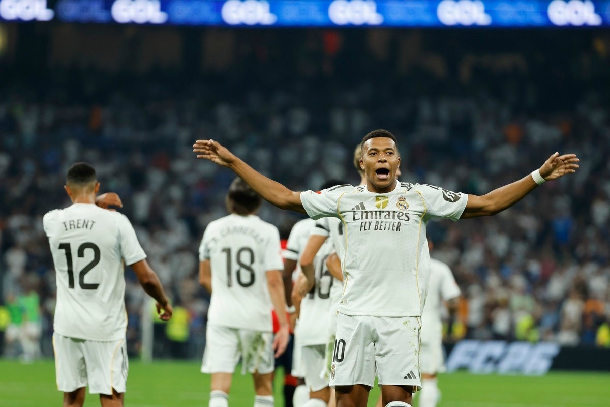 Real Madrid scrape past Osasuna in La Liga opener