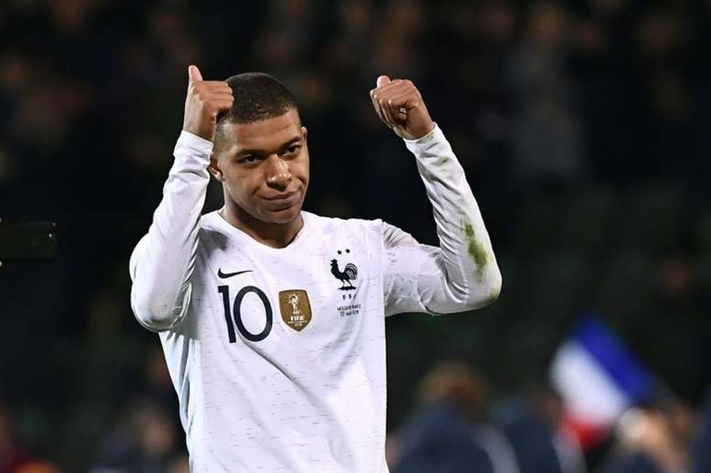 Mbappe wants 15 million euros a year. AFP