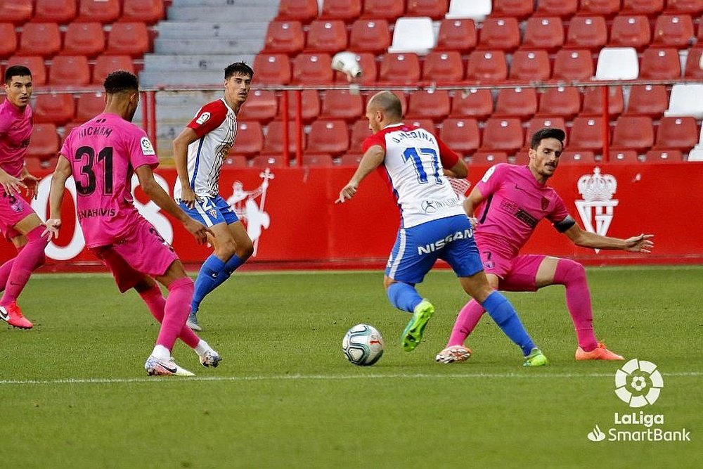 Sporting y Ponferradina se enfrentan en El Molinón. LaLiga