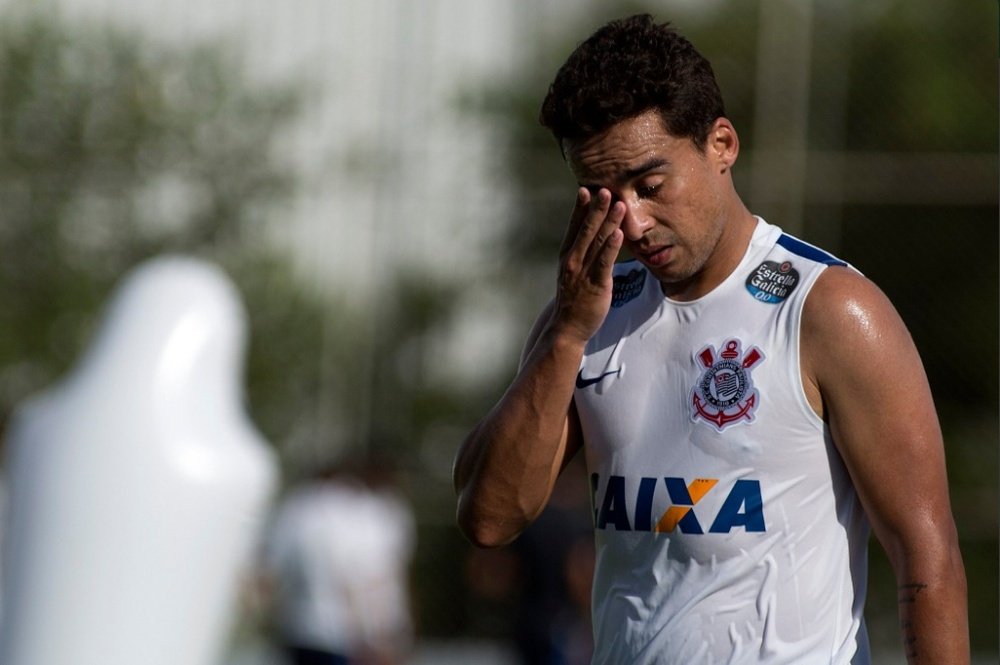 Jádson tem inflamação no joelho direito e é dúvida no Corinthians contra o Inter. Twitter