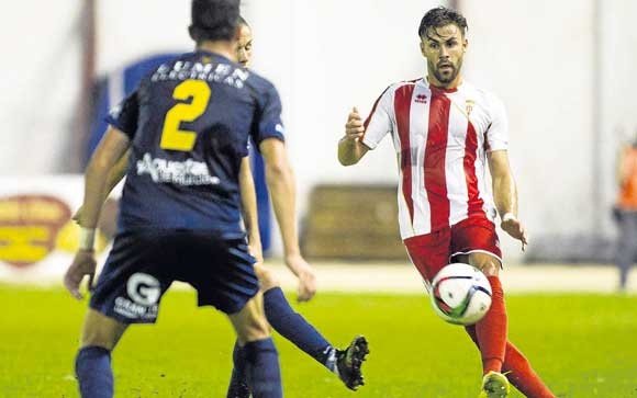 Un aficionado del UCAM Murcia, detenido por agredir a un futbolista del Algeciras