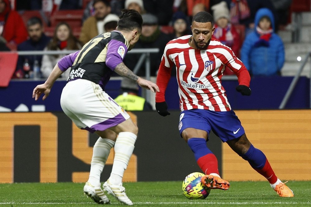 Memphis debutó con el Atlético de Madrid. EFE