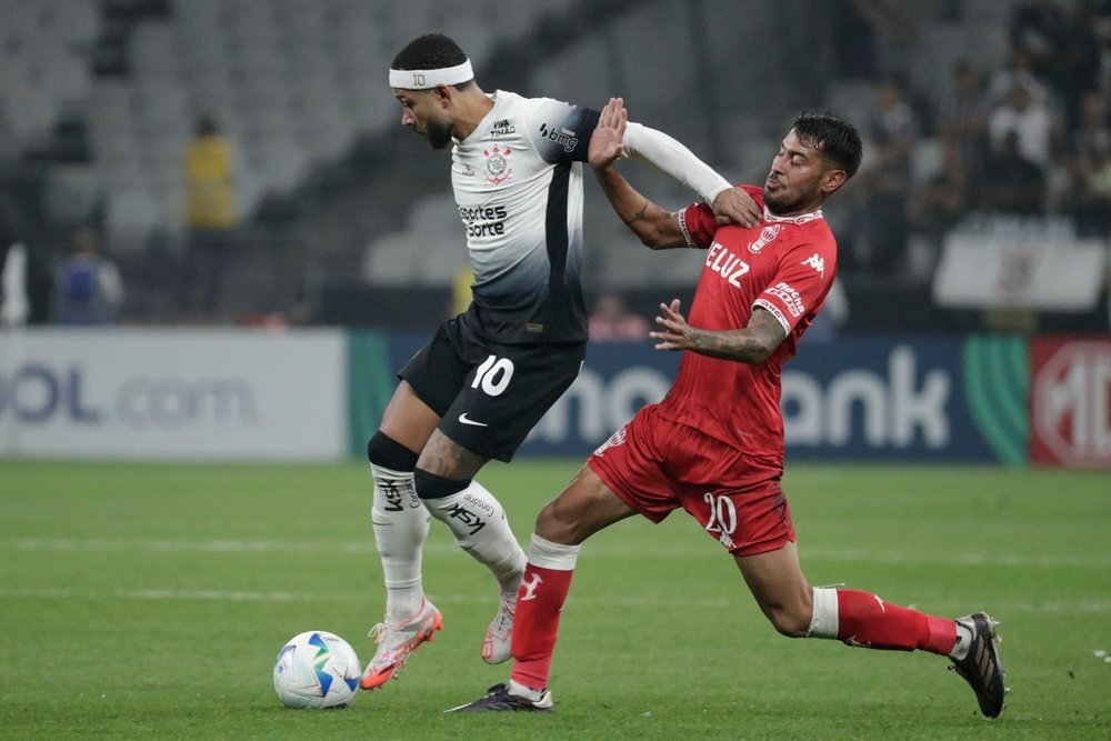 Corinthians e América de Cali, um confronto direto entre dois aspirantes à classificação. EFE