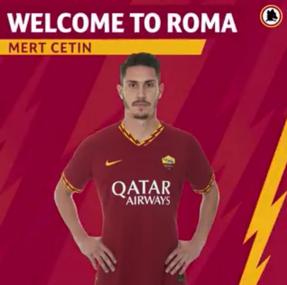 Mert Cetin è un nuovo giocatore della Roma. Twitter/ASRoma