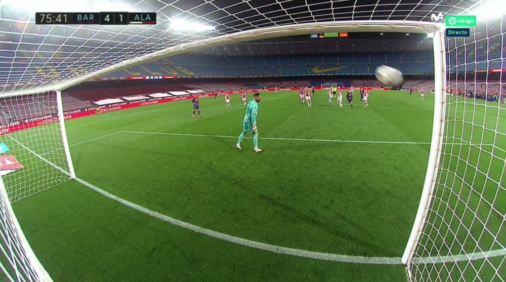 Messi's work of art to make it 4. Screenshot/Movistar+LaLiga