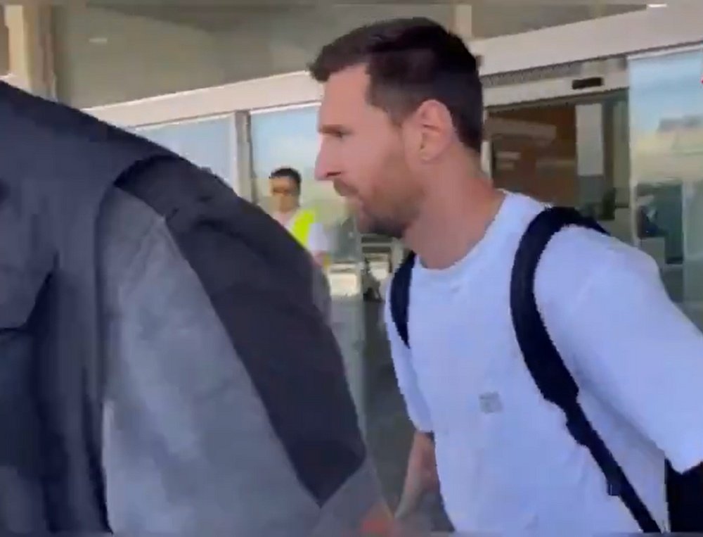 Messi pisó Barcelona por primera vez desde los rumores. Captura/Sport