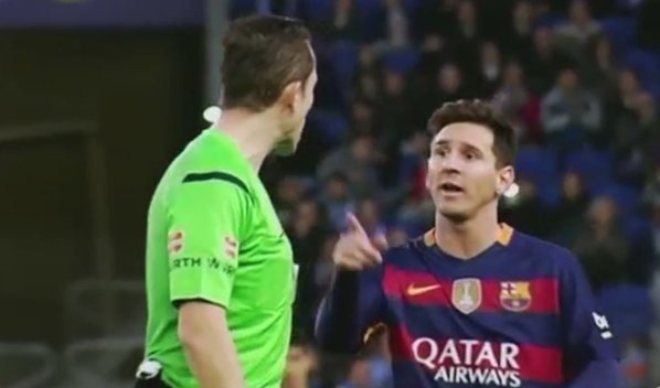 Messi le recrimina una acción a González González. Twitter