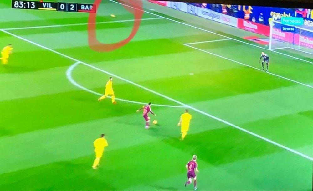 Messi marcó el 0-2 en Villarreal con dos balones en el campo. Captura