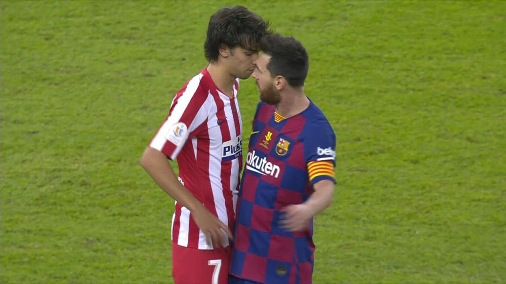 Surprising head to head between Joao Felix and Leo Messi. Captura/Movistar+