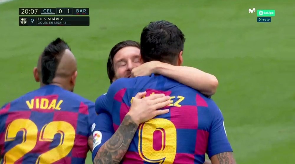 Messi e Luis Suárez comemoram gol contra o Celta. Captura/Movistar+