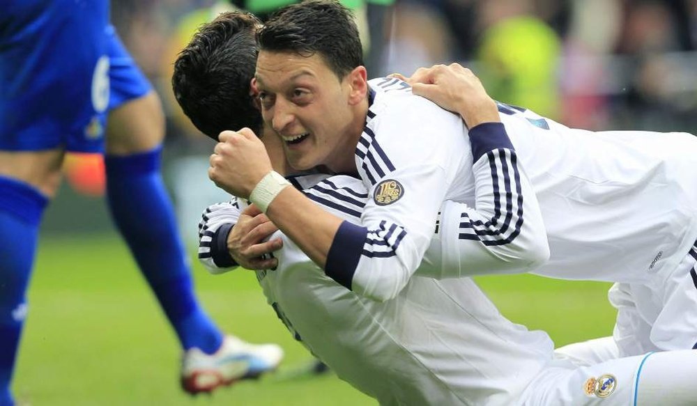 Özil asegura que Cristiano es uno de los mejores de la historia. EFE