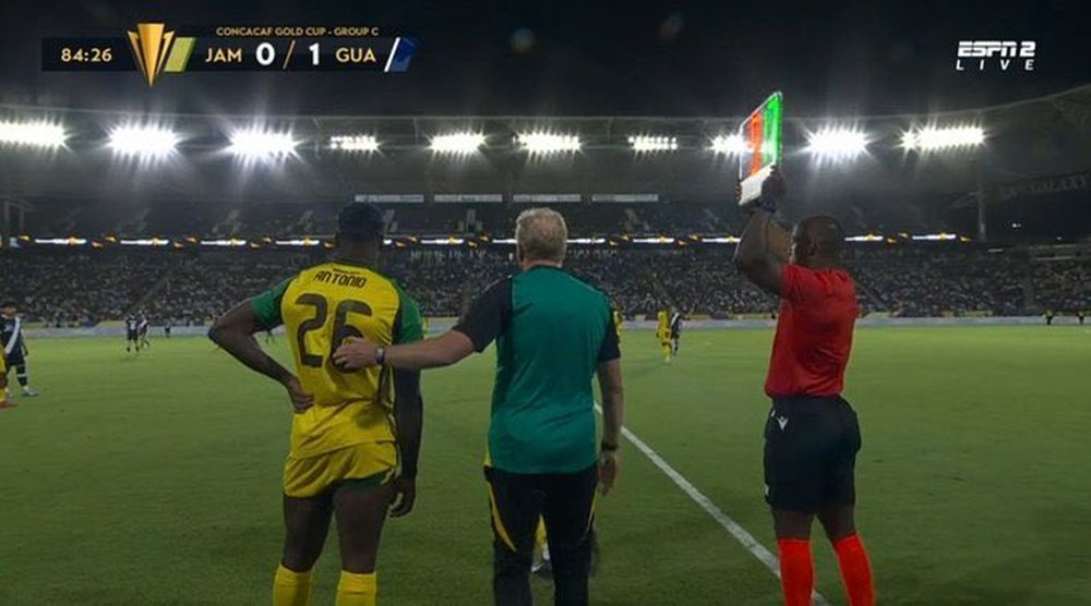 Michail Antonio broke his leg in the accident. Screenshot/ESPN2