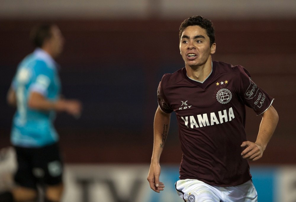 Miguel Almirón es el último objetivo 'gunner'. EFE