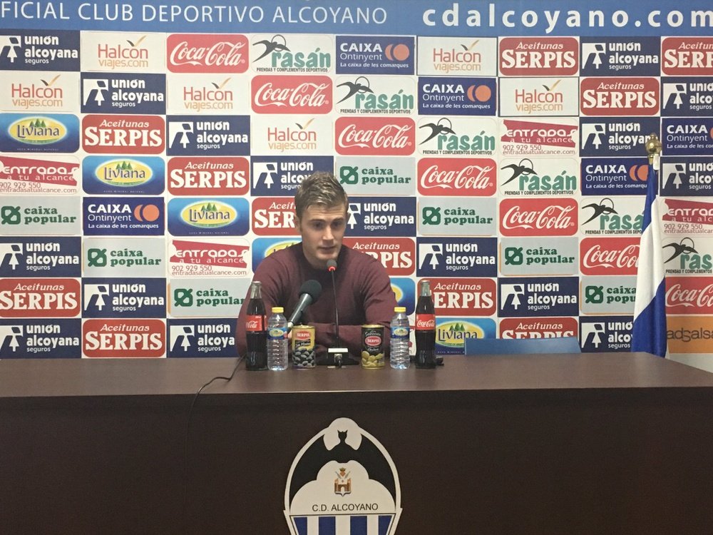 Bañuz explicó que estaba muy tranquilo y confiado en su debut en la presente temporada. CDAlcoyano
