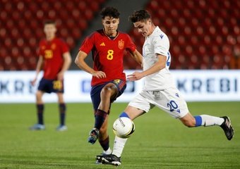 La Selección Española Sub 19 venció a la de Chipre por 2-0, en el torneo de clasificación para el Europeo de la categoría. De momento, lleva 6 puntos de 6 posibles.