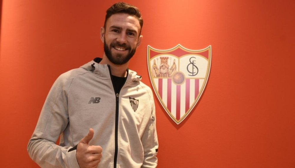 Layún vai vestir a camisa dos andaluzes, pelo menos, até ao final desta época. Twitter/SevillaFC