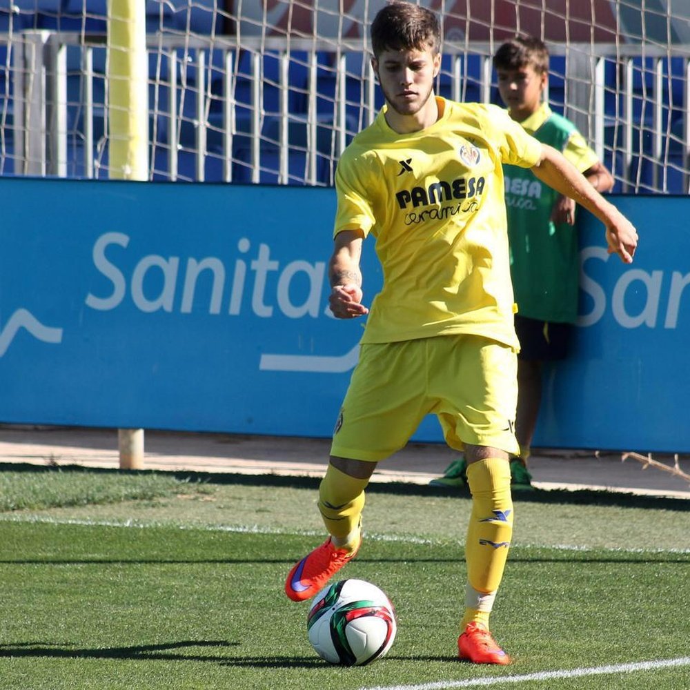 Miguel Llambrich, Miguelón, en un partido con el Villarreal B. Twitter