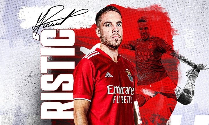 Benfica sign Mihailo Ristic