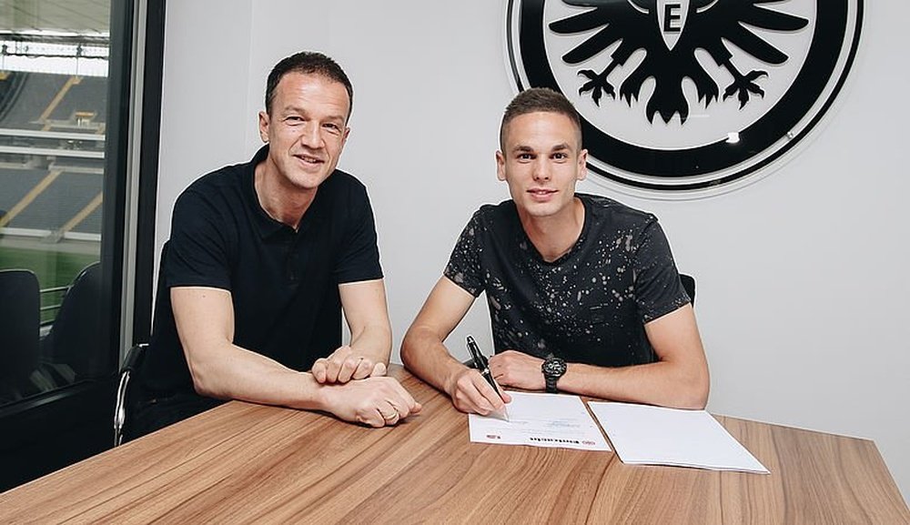 Gacinovic ha renovado su contrato. Eintracht