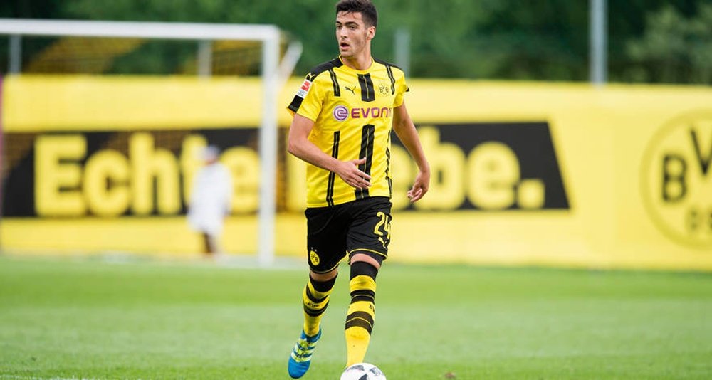 Mikel Merino quiere salir del Borussia Dortmundo. BVB